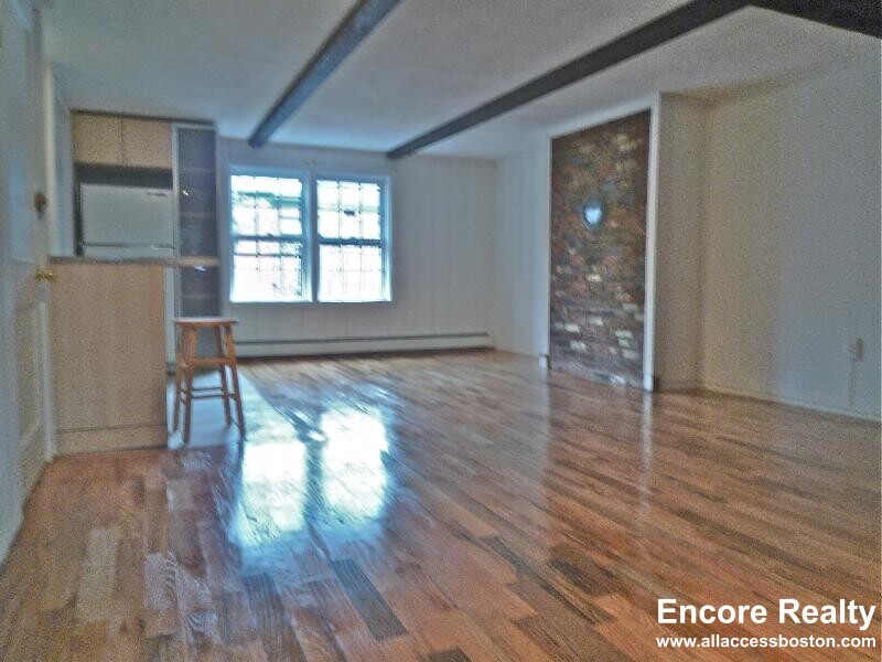 23 Fayette St, Unit 1 BED VERY CLEAN in Boston, MA - Foto de edificio