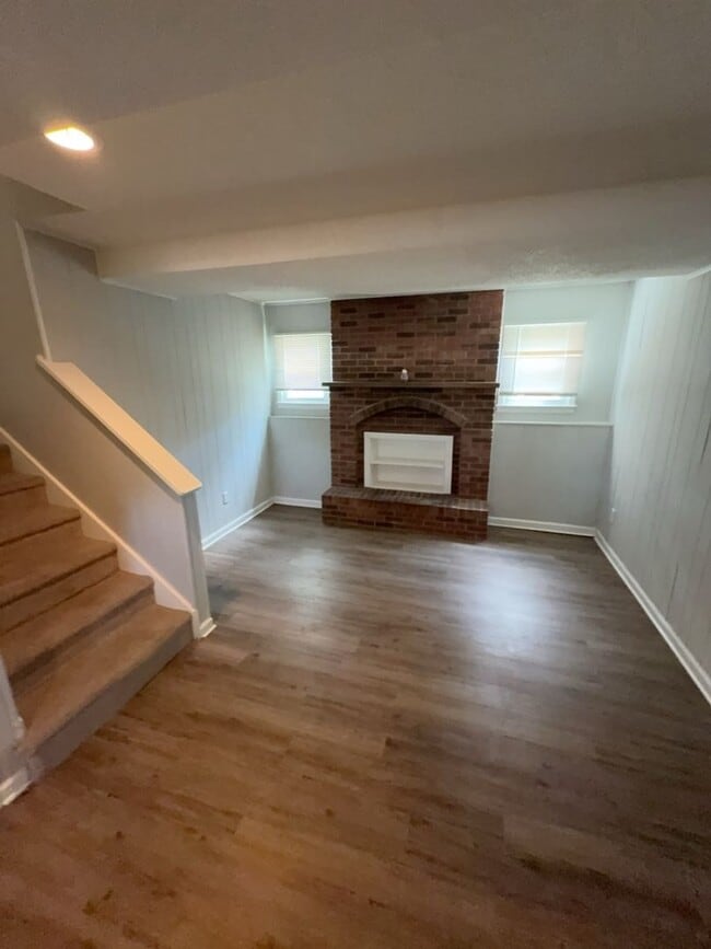 703 NE Independence Ave in Lee's Summit, MO - Building Photo - Building Photo
