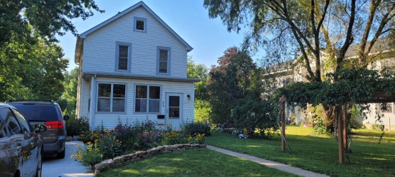 214 N 4th St in St. Peter, MN - Building Photo