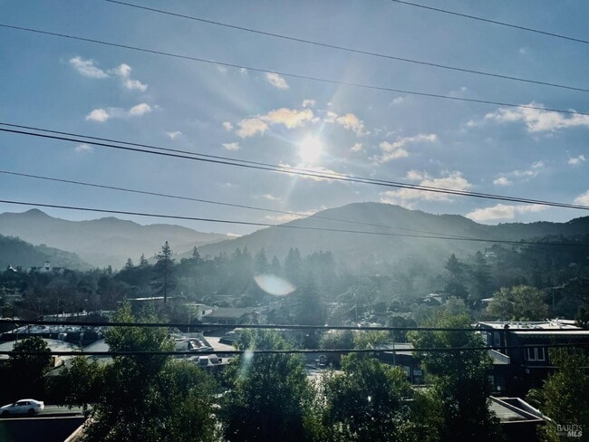 20 Luna Ln in San Anselmo, CA - Building Photo - Building Photo
