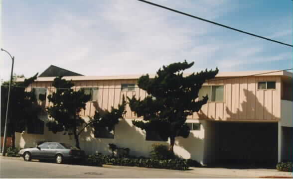 Penmar Eleven in Venice, CA - Building Photo