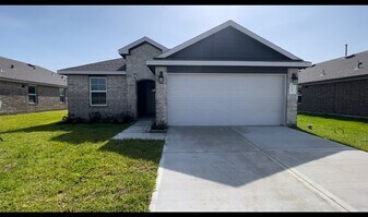 618 Hidden Brk Dr in Baytown, TX - Building Photo