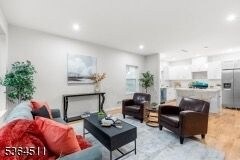 22 Speedway Ave in Newark, NJ - Building Photo - Building Photo