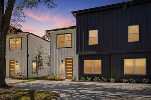 8805 Parkway Dr in Houston, TX - Building Photo