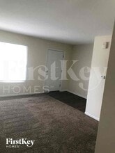 1493 Glen Ellyn Rd in Glendale Heights, IL - Building Photo - Building Photo
