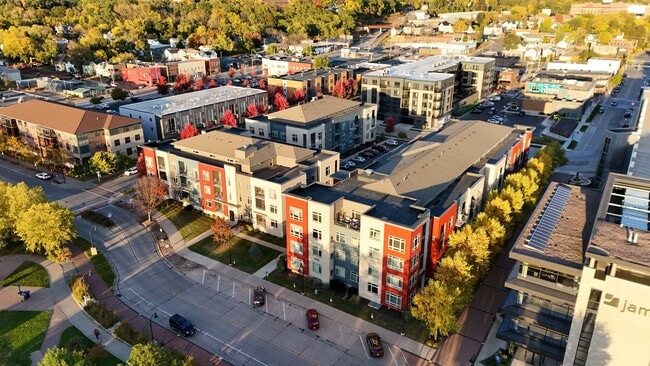 Riverfront Terrace in Eau Claire, WI - Building Photo - Building Photo