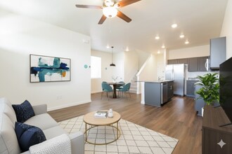 13415 Oneida Ln in Thornton, CO - Foto de edificio - Building Photo