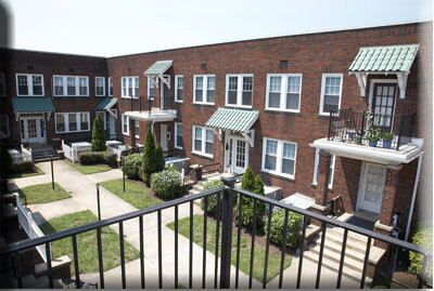 Courtyard Apartments in Burlington, NC - Building Photo