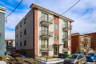 15 Rolland Av in Lachine, QC - Building Photo