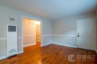 944 St Charles Ave NE in Atlanta, GA - Building Photo - Building Photo