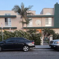 515 Michigan Ave in Oceanside, CA - Building Photo