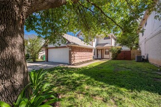 1007 Thackeray Ln in Pflugerville, TX - Building Photo - Building Photo