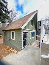 2418 Fir Dr in Running Springs, CA - Building Photo - Building Photo