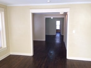 3340 Gillham Rd, Unit 1 in Kansas City, MO - Building Photo - Building Photo