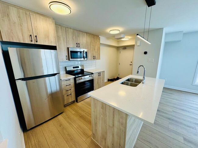 1501 Creekway Private in Ottawa, ON - Building Photo - Building Photo