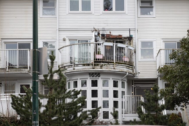 Alma Blackwell in Vancouver, BC - Building Photo - Building Photo
