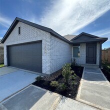 6274 Alder Crk Dr in Montgomery, TX - Building Photo - Building Photo