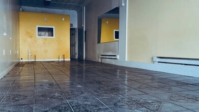 1241 Main Ave in Clifton, NJ - Foto de edificio - Building Photo