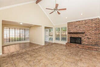 4607 Bellefontaine Ct in Arlington, TX - Building Photo - Building Photo