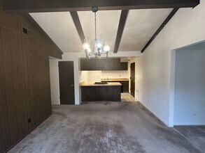 8955 El Oro Plaza Dr in Elk Grove, CA - Building Photo - Building Photo