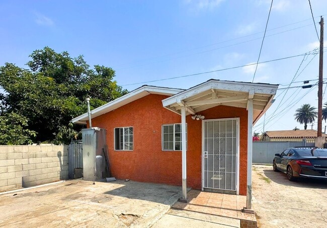 1023 E 22nd St in Los Angeles, CA - Building Photo - Building Photo