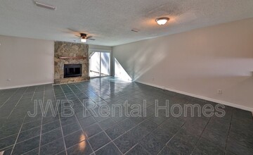 5556 Bennington Dr in Jacksonville, FL - Building Photo - Building Photo