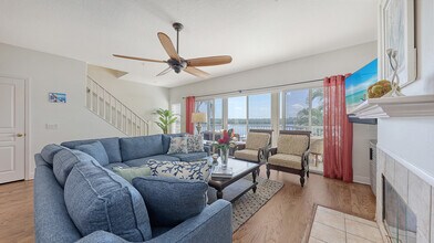 9203 Midnight Pass Rd in Sarasota, FL - Building Photo - Building Photo