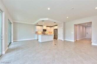 2609 Seychelles Cir in Naples, FL - Building Photo - Building Photo