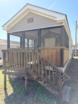 2072 S Jefferson St in Monticello, FL - Building Photo