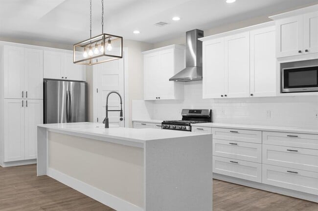property at 257 Bentwood Dr