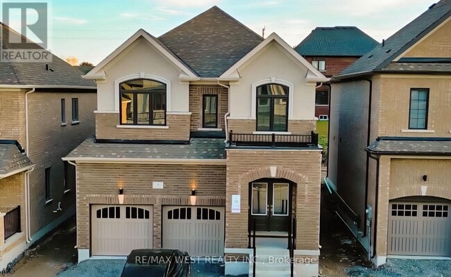 property at 7 Stennett Dr