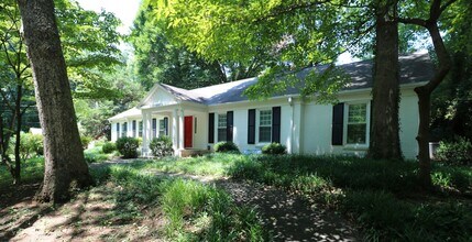 2833 Wesleyan Ln in Winston-Salem, NC - Building Photo - Building Photo