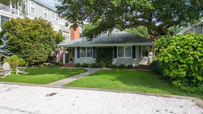 211 80th St in Virginia Beach, VA - Building Photo - Building Photo