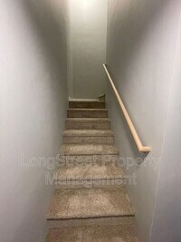 208 SE 5th Ave photo'