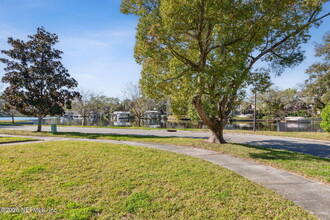1815 Largo Rd in Jacksonville, FL - Building Photo - Building Photo