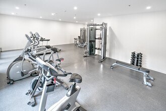 1192 Mackay Rue in Montréal, QC - Building Photo - Building Photo