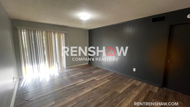 5352 Stage Rd in Memphis, TN - Building Photo - Building Photo