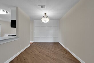 22318 Meadowrock Dr in Spring, TX - Building Photo - Building Photo