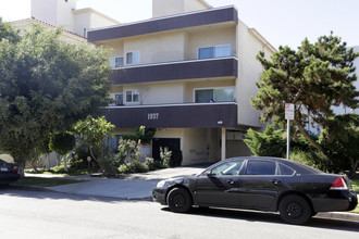 Pelham Apartments in Los Angeles, CA - Building Photo - Primary Photo