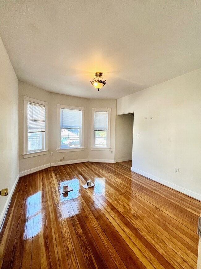 35 Adamson St, Unit 2