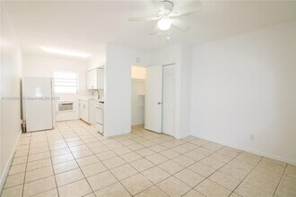 1727 Fletcher St in Hollywood, FL - Building Photo - Building Photo