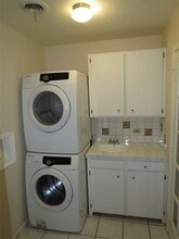 10505 Swallow Ln in Dallas, TX - Building Photo - Building Photo