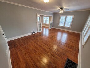 1319 Prairie Ave, Unit 1319 in Beloit, WI - Building Photo - Building Photo