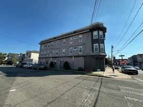 145 Smith St in Elizabeth, NJ - Building Photo - Building Photo