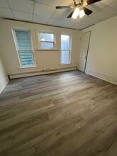 349 W 8th St, Unit 2 in Erie, PA - Foto de edificio - Building Photo