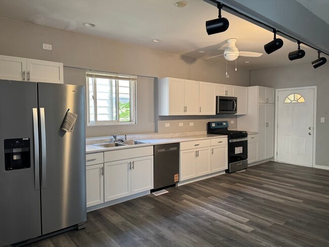 4153 N Pulaski Rd, Unit 1