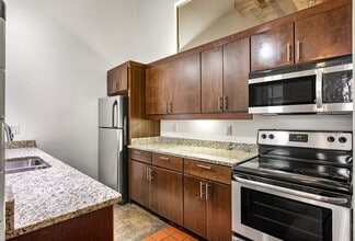 Jackson Street Lofts in Richmond, VA - Building Photo - Building Photo