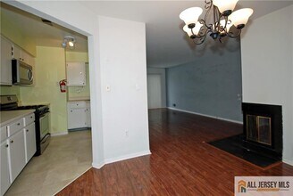 1150 Schmidt Ln in North Brunswick, NJ - Building Photo - Building Photo