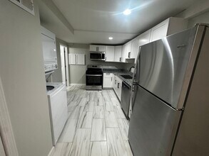 1239 W Erie St in Chicago, IL - Building Photo - Building Photo