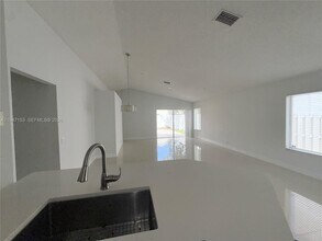 1628 Salerno Cir in Weston, FL - Building Photo - Building Photo